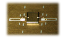 Tiny silicon capacitor for 10GHz frequencies